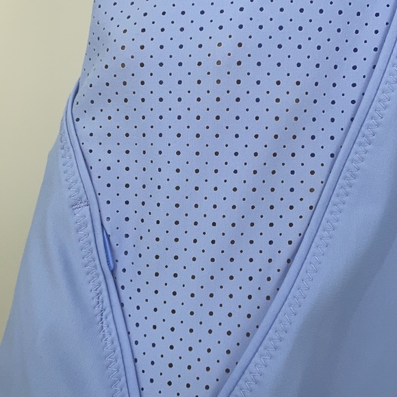 Athleta Workout Top - Picture 2 of 6